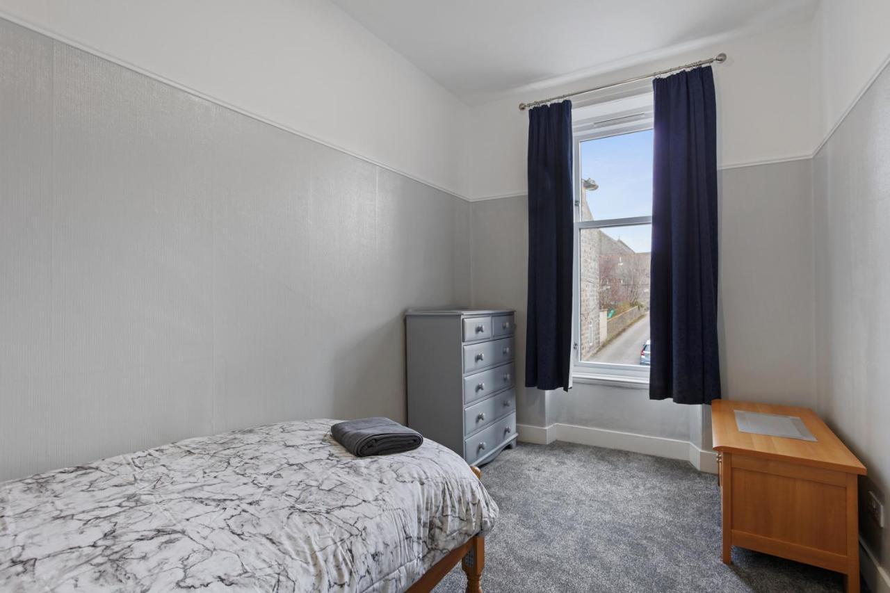 Lovely 3 Bedroom Apartment In Aberdeen Centre Ngoại thất bức ảnh